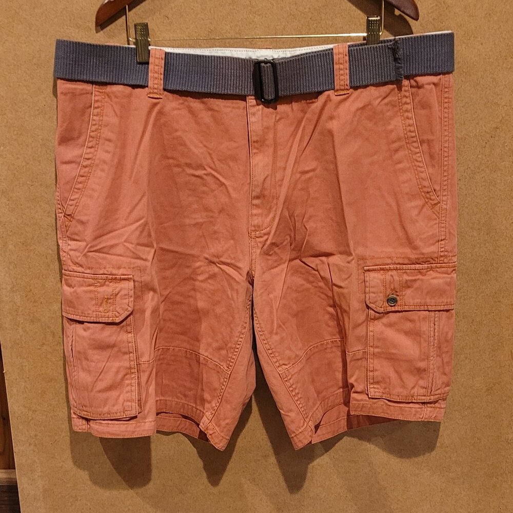 Club Room Cargo Shorts - LIKE NEW